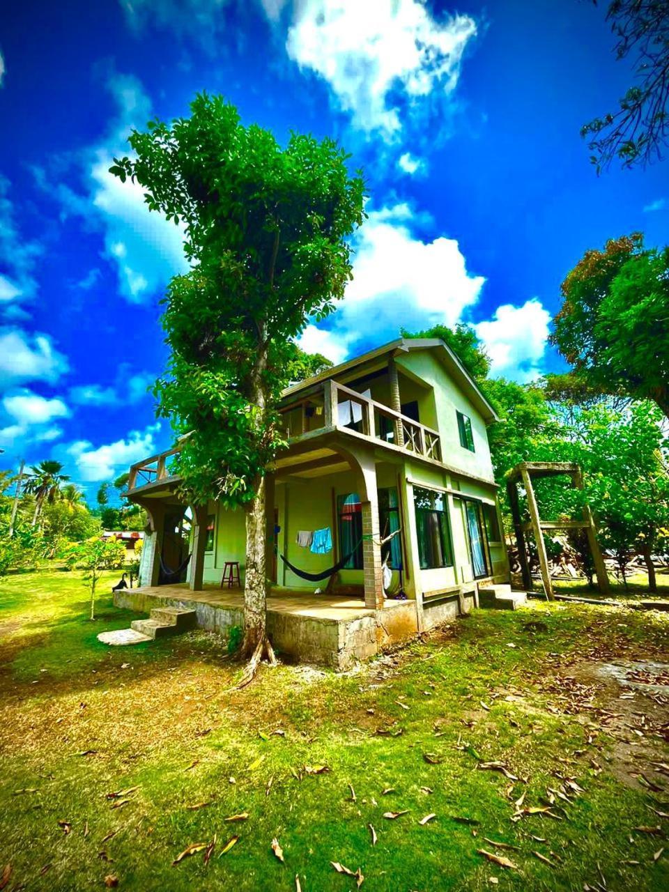 Guesthouse Island Escape South End Экстерьер фото